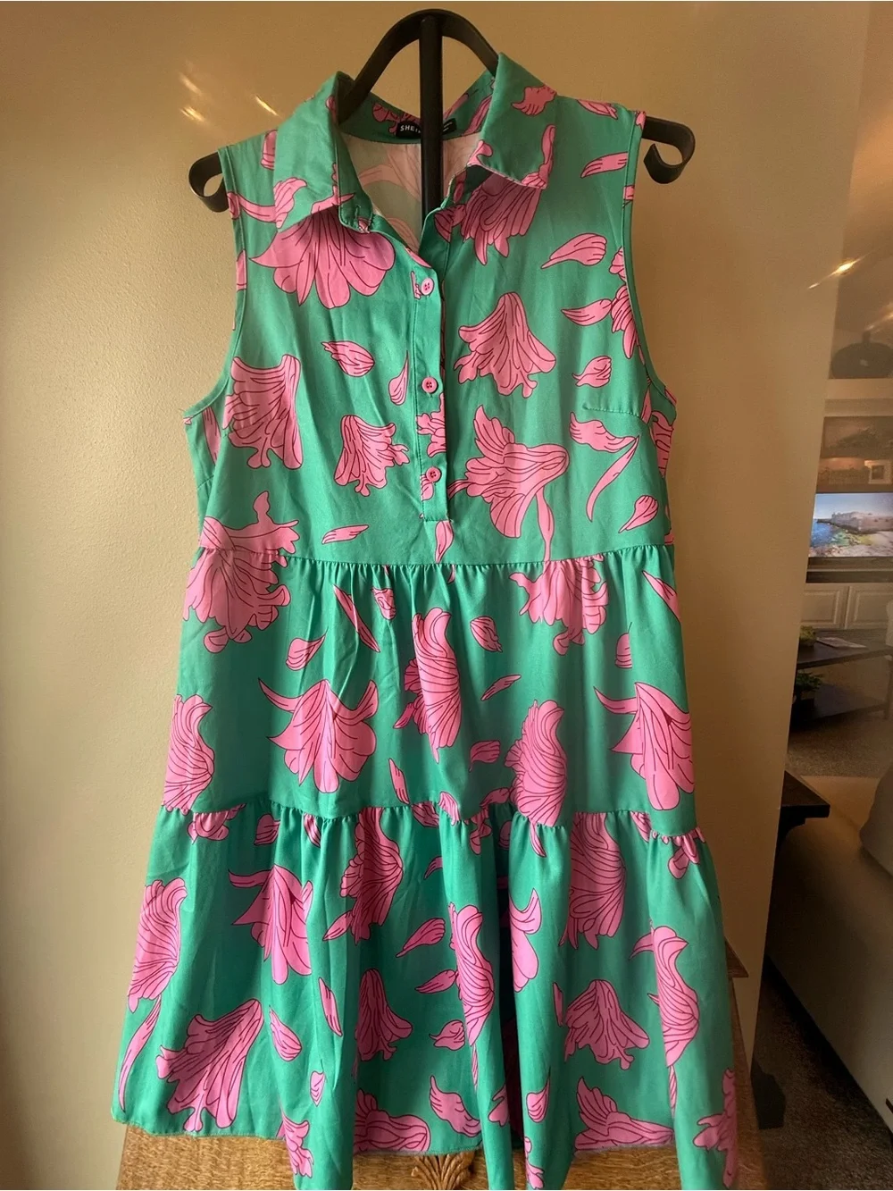 Woman's SHEIN Green Sleeveless Dress with Pink Floral Print large